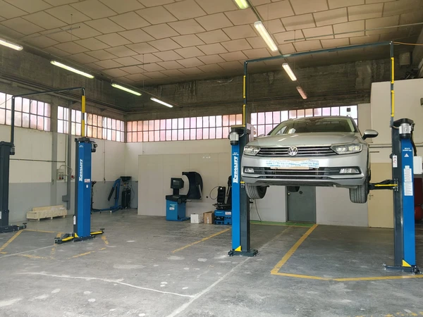 Officina attrezzata